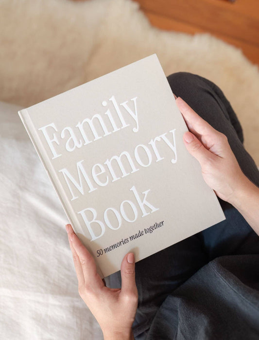 Jenessa Wait - Family Memory Book: 50 memories made together